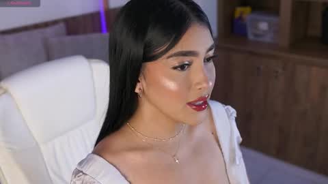 Jules Bennett online show from 01.08.26