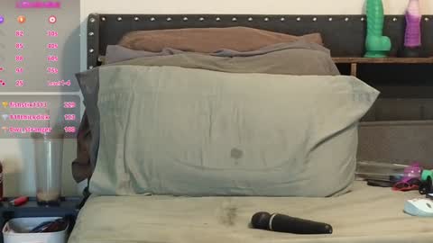 Julesss online show from 01.14.25