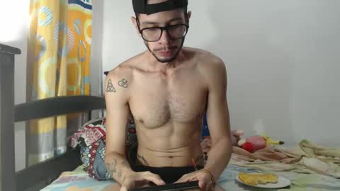 Julfigo online show from 02.25.25