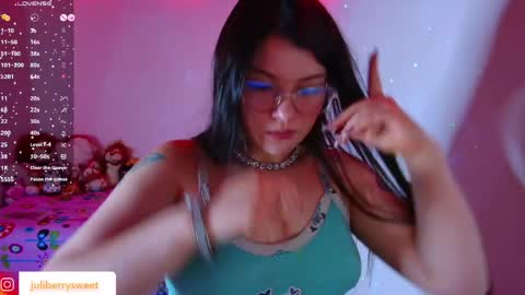 Juliana online show from 05.14.26
