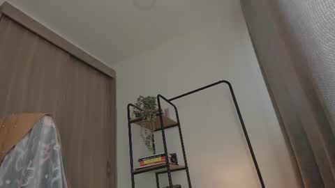 Snapshot of juli_hairy chatting on 08.04.26 Juli Modelo Independiente online show from 08.04.26
