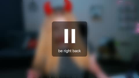 juli kisss online show from 01.17.25