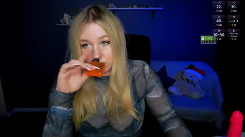 juli kisss online show from 02.06.25