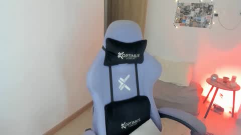 juli_santos_22 online show from 11.27.25