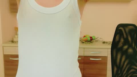 JuliaJae online show from 04.18.26