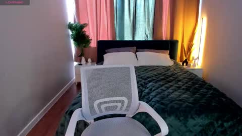 Snapshot of julia_anis chatting on 02.03.26 Julia online show from 02.03.26