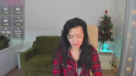 Snapshot of julia_frey chatting on 12.20.24 Julia online show from 12.20.24