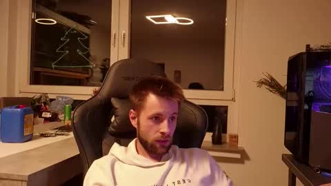 julia_official online show from 02.03.26