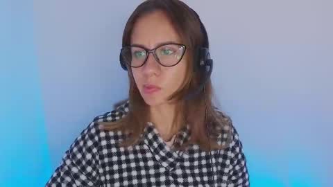 Julia Schedule 10 pm to 4  am GTM-5 online show from 11.10.25