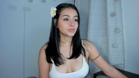 julia_strauns online show from 01.29.25