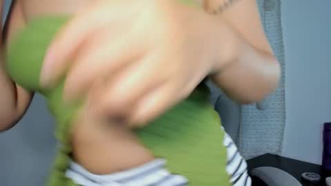 julia_strauns online show from 03.10.25