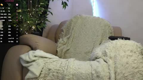 Snapshot of julia_wilson chatting on 10.08.25 ALL MY CONTENT at    online show from 10.08.25