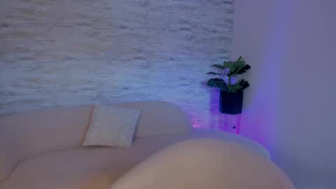 Snapshot of juliabelle_ chatting on 09.25.25 Julia Belle online show from 09.25.25