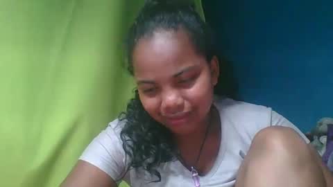 Snapshot of juliah02 chatting on 01.23.25 juliah02 online show from 01.23.25