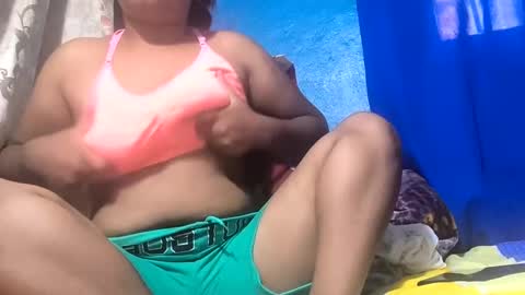 Snapshot of juliah02 chatting on 02.16.25 juliah02 online show from 02.16.25