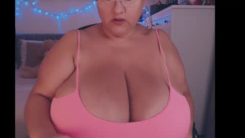 julialiones online show from 12.06.24