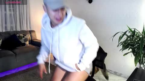 Julian online show from 03.07.26