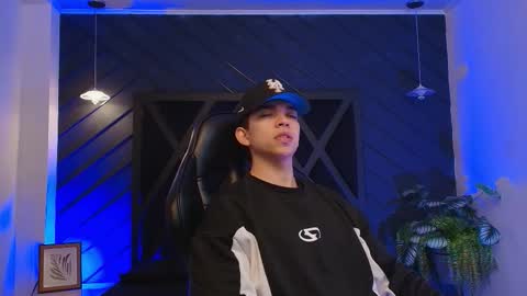 JULIAN  online show from 03.04.26