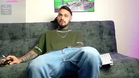 Julian independent model online show from 07.07.26