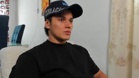 julian_wallace1 online show from 06.23.26