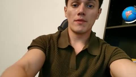 julian_wallace1 online show from 07.16.26
