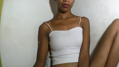 Snapshot of julianahsexy27 chatting on 02.25.26 Nathie online show from 02.25.26