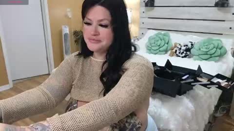Snapshot of julianaxxxrose chatting on 04.22.26 Texas Mamasita online show from 04.22.26