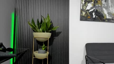 Julian online show from 02.20.26