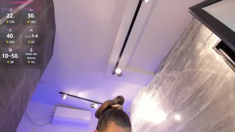 Snapshot of juliasprouse_ chatting on 02.27.25 Julias online show from 02.27.25