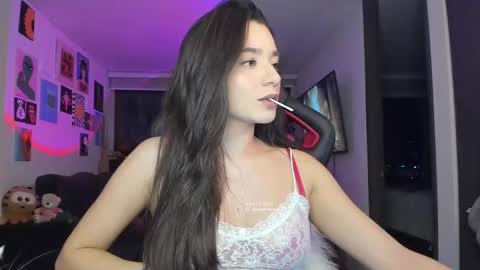 Jeimy Help me to reach 100 thumbs up online show from 02.15.26