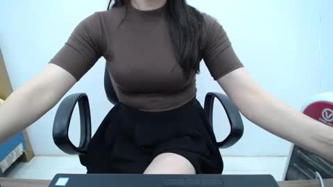 julie9x online show from 02.18.26