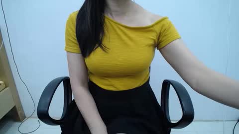 Snapshot of julie9x chatting on 05.03.26 julie9x online show from 05.03.26
