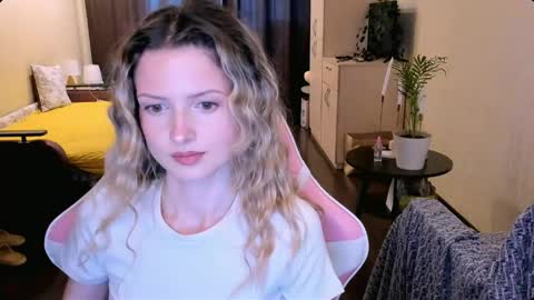 Julie online show from 05.10.26