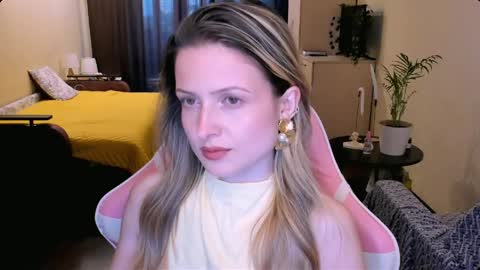 Julie online show from 05.22.26