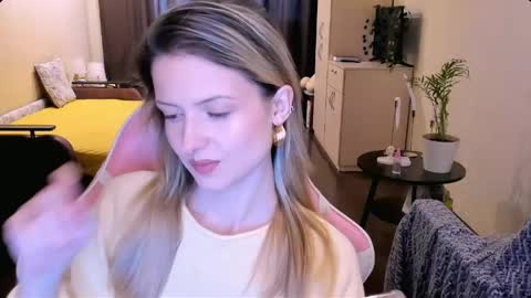 Julie online show from 05.23.26