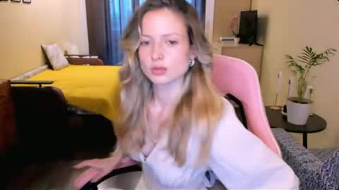 Julie online show from 07.07.26