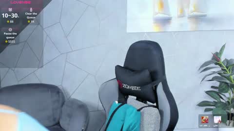 Julie Lucasss online show from 07.22.26
