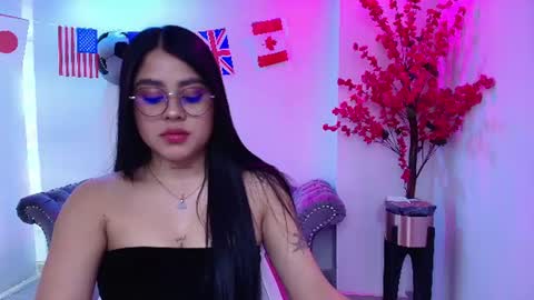 Julie online show from 07.10.26