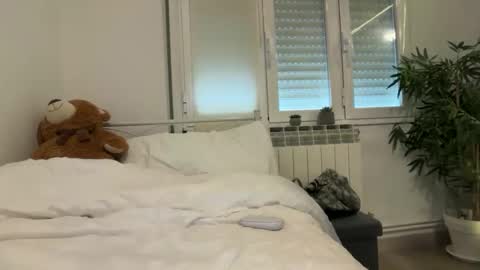 Julie online show from 03.31.26