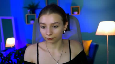 juliedaniel online show from 10.24.25