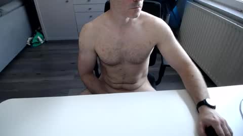 Snapshot of julienneedyou chatting on 06.15.26 julienneedyou online show from 06.15.26