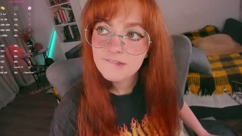 Snapshot of juliet_schoolgirl chatting on 07.13.26 Juliet online show from 07.13.26