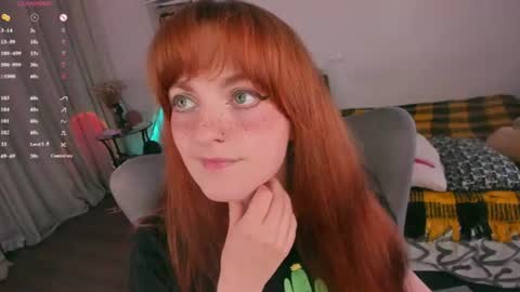 Snapshot of juliet_schoolgirl chatting on 07.14.26 Juliet online show from 07.14.26