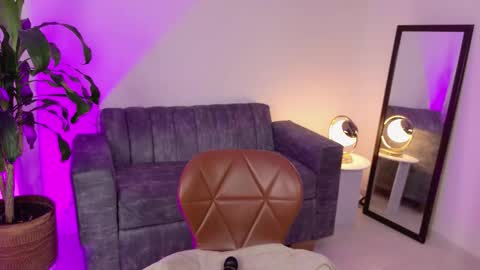 Julieta92  online show from 10.14.25