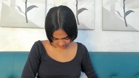 Snapshot of julieta_aguilar chatting on 09.29.25 Juli online show from 09.29.25