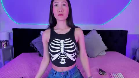 Julieta  online show from 09.11.25