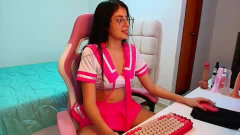 julieta_rose19 online show from 11.12.25