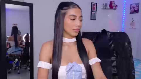 Julieta online show from 03.13.26