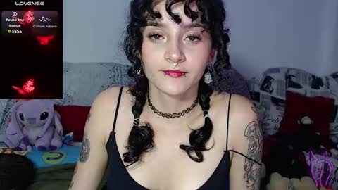 Julieta Jaguar online show from 01.31.25