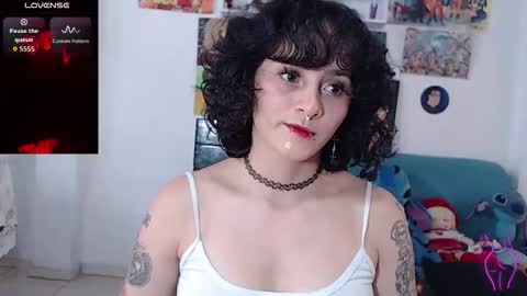 Julieta Jaguar online show from 10.20.25